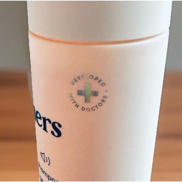 HERS Full Volume Shampoo Coastal Cedar Citrus Scent Lightweight Formula for JLo - Picture 2 of 4